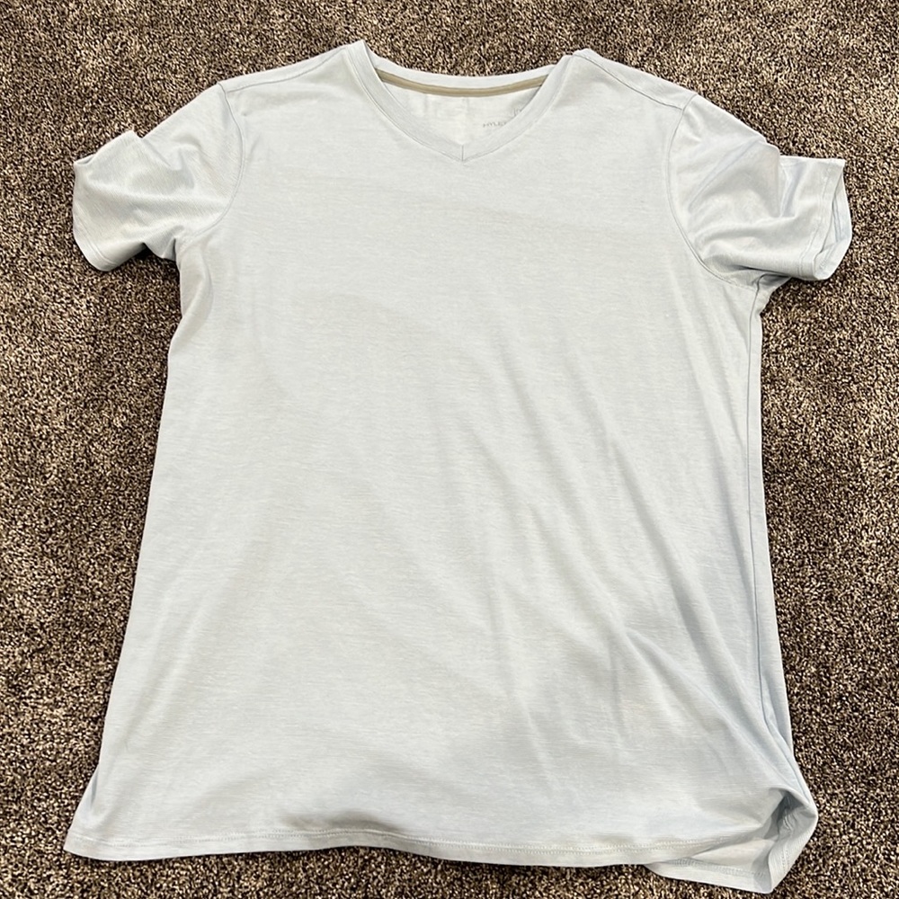 HYLETE baby blue v neck